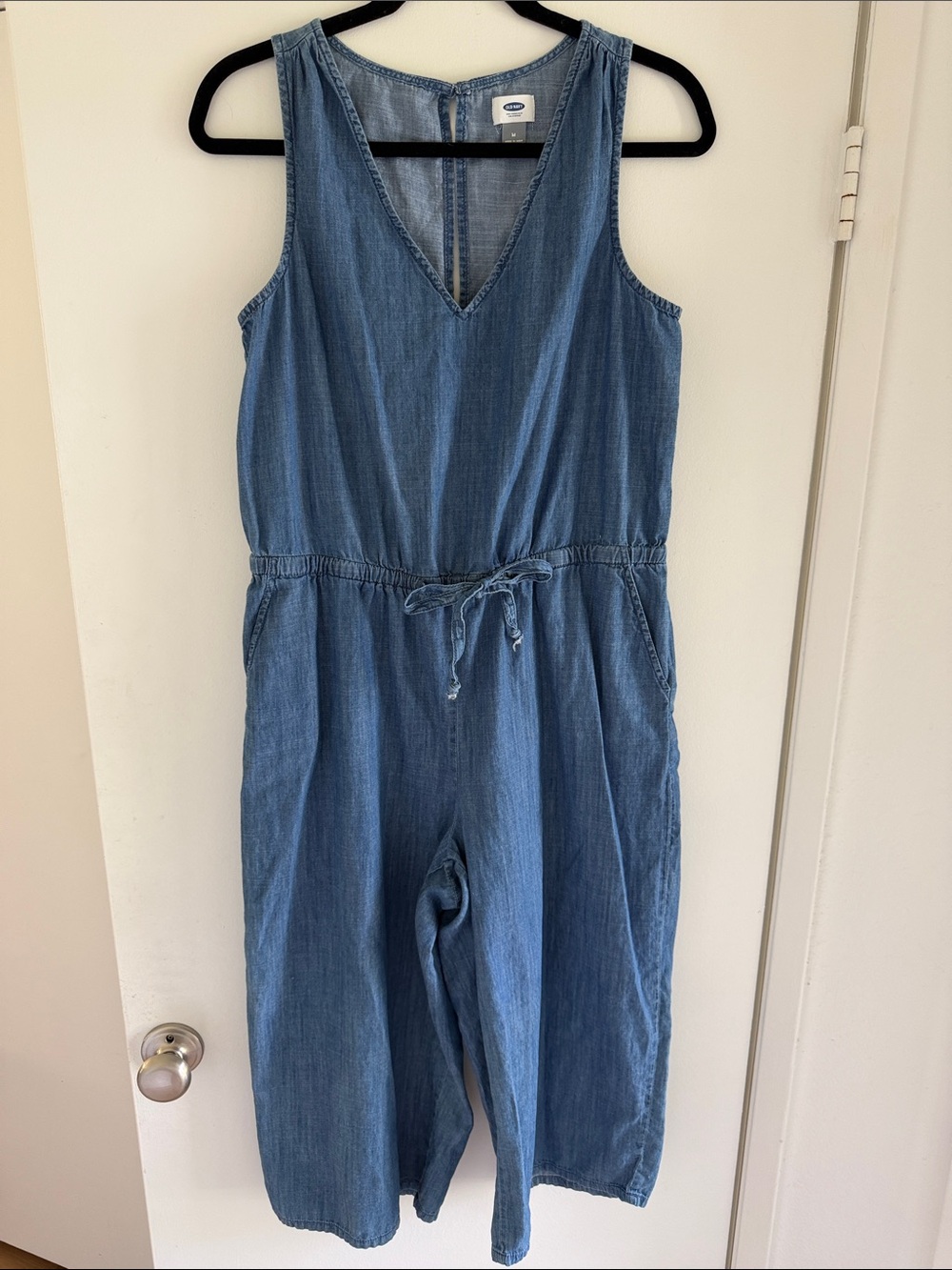 Old Navy Denim Sleeveless Capri Romper Size Medium